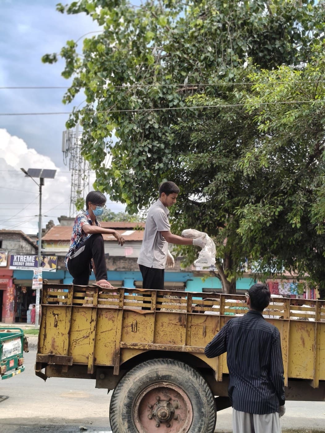 Loading the collected waste for the municipality to take away